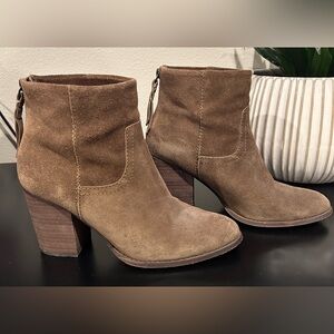 Splendid suede boots